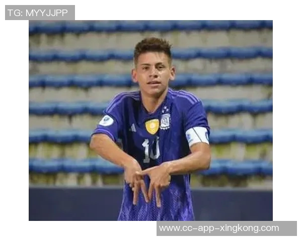 帕斯连续两月荣膺意甲最佳U23球员表现出色助球队再创佳绩 帕斯连续两月荣膺意甲最佳U23球员表现出色助球队再创佳绩