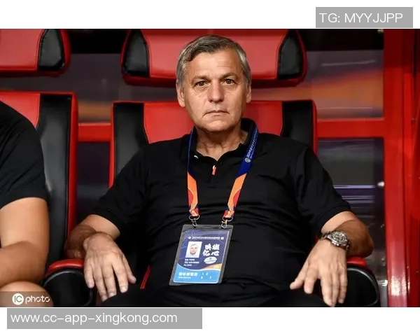 康利赞华子休赛期积极组织训练展现领袖气质显著提升 康利赞华子休赛期积极组织训练展现领袖气质显著提升